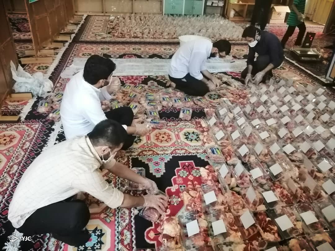 توزیع ۷۵۰ بسته گوشت قربانی در شیراز