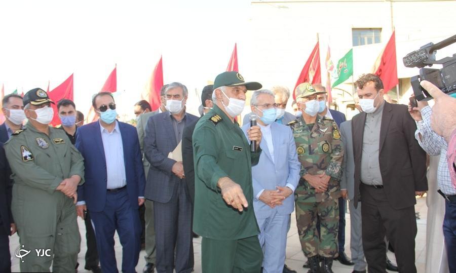 نمایشگاه دائمی دفاع مقدس فارس افتتاح شد/ وعده معاون رئیسجمهور برای تکمیل موزه نمایشگاه دائمی دفاع مقدس فارس افتتاح شد/ وعده معاون رئیسجمهور برای تکمیل موزه