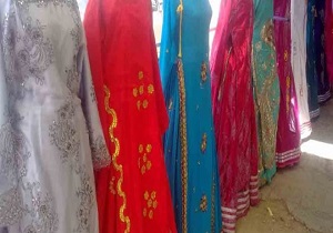 کسب ۵ نشان ملی از سوی بانوی تولید کننده لباس بختیاری