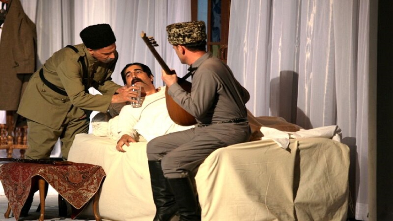 لحظات آخر عمر ستارخان در تبریز روی صحنه می‌رود