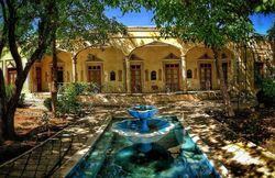  خانه تاریخی حکیمیان