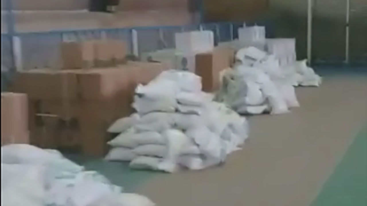 از حمل غیرمجاز بار با موتورسیکلت در تبریز تا سرقت آسان گوشی موبایل در آمل! + فیلم و تصاویر از حمل غیرمجاز بار با موتورسیکلت در تبریز تا سرقت آسان گوشی موبایل در آمل! + فیلم و تصاویر