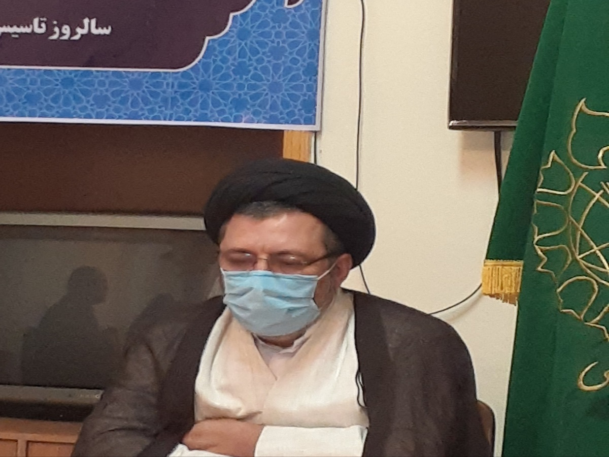 در نحوه برگزاری مراسم ایام الله محرم تابع وزارت بهداشت هستیم