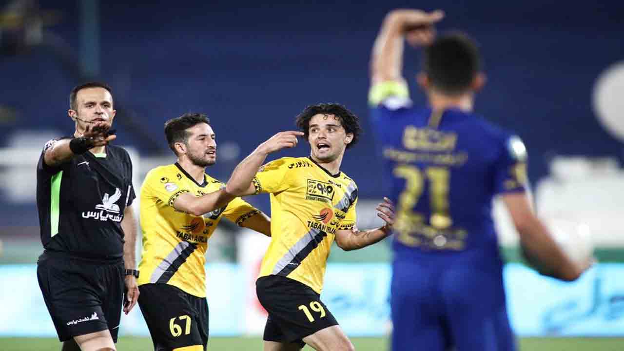 کارشناسی داوری استقلال - سپاهان در برنامه فوتبال برتر + فیلم