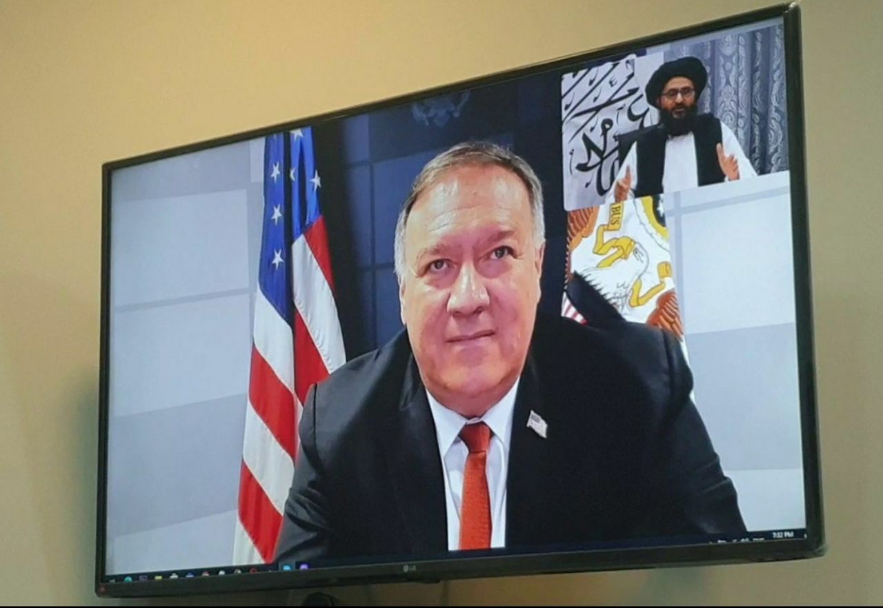 گفت&zwnj;وگوی ویدئویی پمپئو و معاون سیاسی طالبان