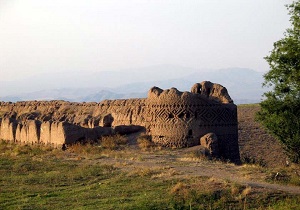 مرمت بنای تاریخی کهنه قلعه در مشگین‌شهر
