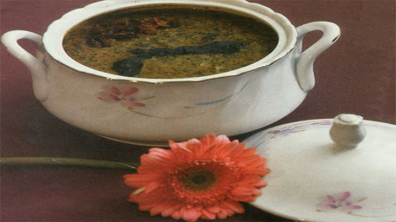 طرز تهیه آش گزنه مازندرانی