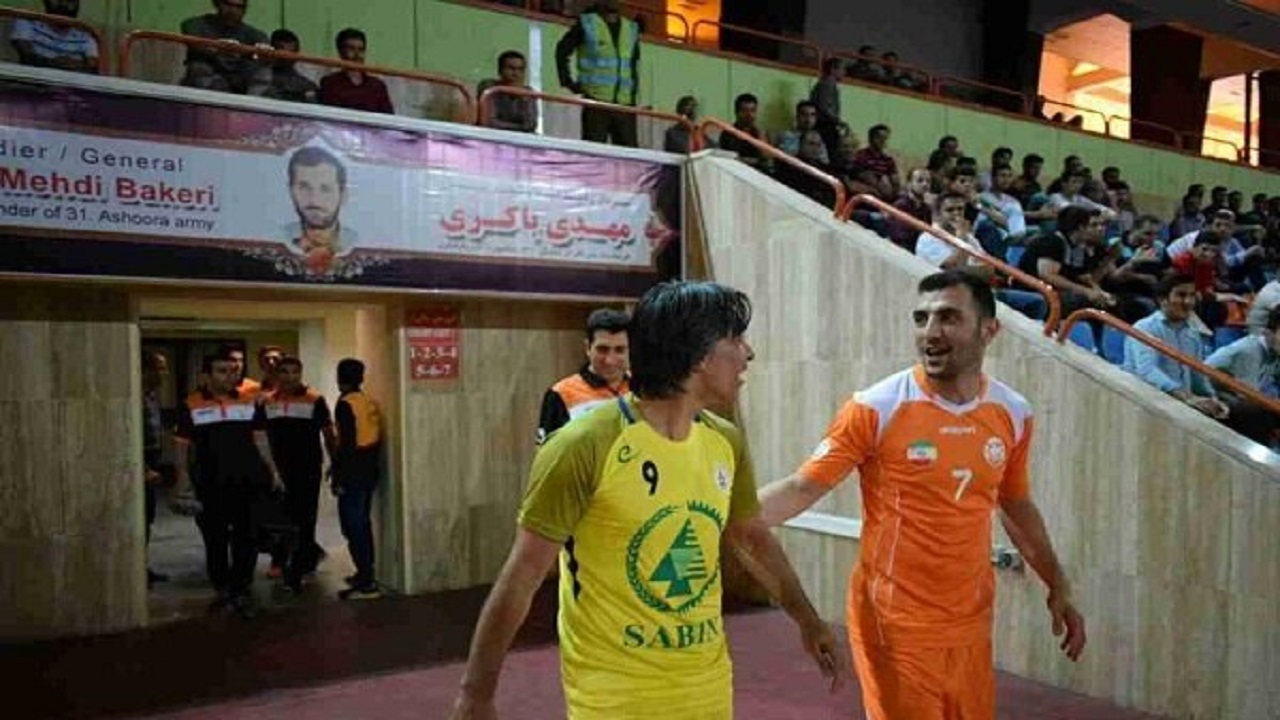 قرارداد شمسایی اندازه سه ملی پوش است/ می‌خواهند مس به حاشیه برود
