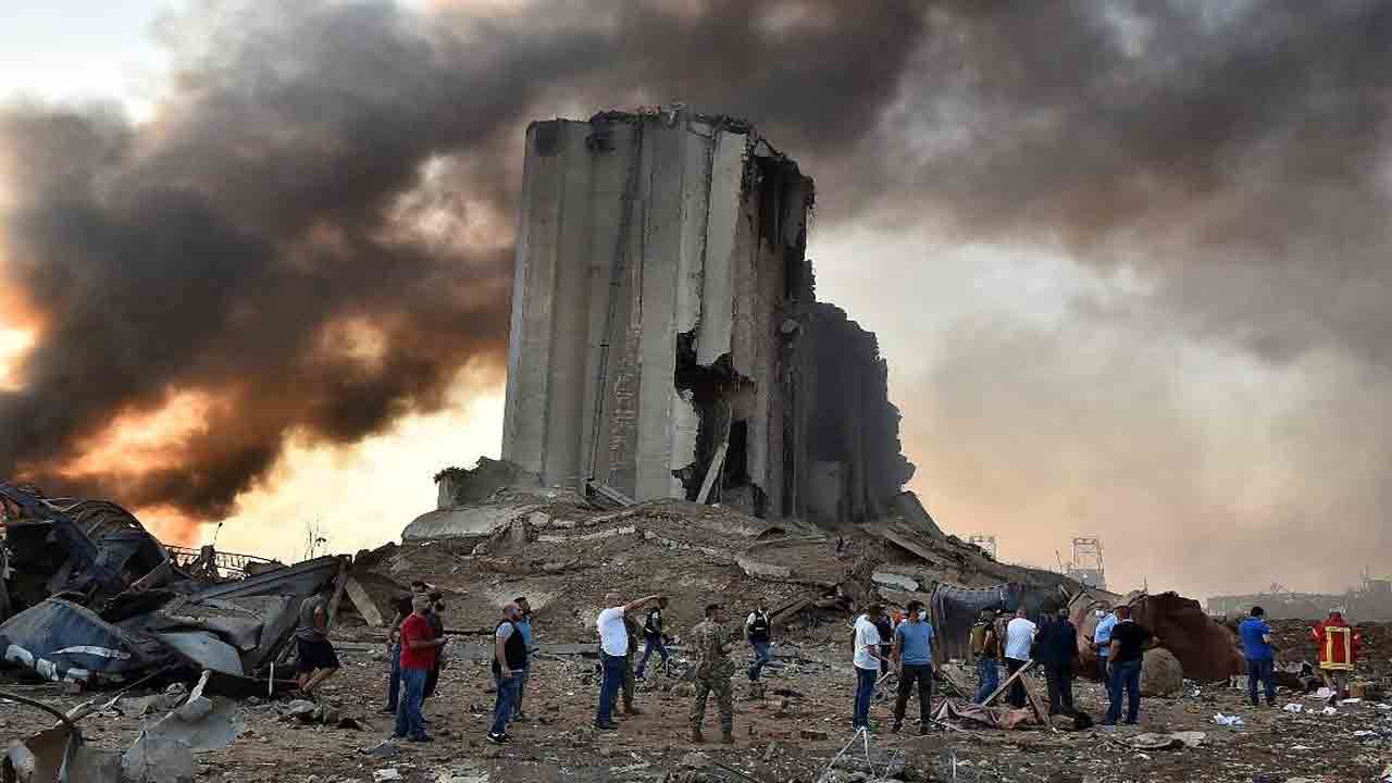 پاسخ دندان شکن یک جوان لبنانی به شبکه الحدث در پی انفجار شدید در بیروت + فیلم