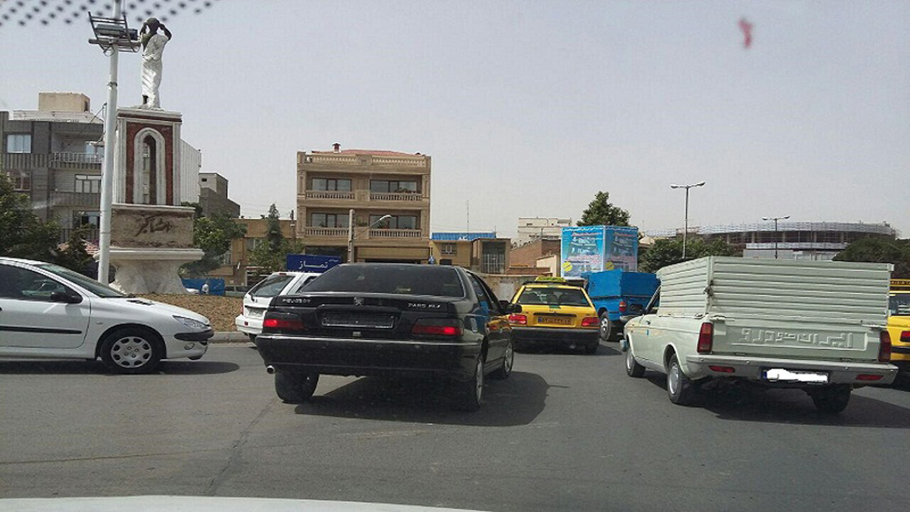 توقیف ۴۳ خودروی بدون پلاک و موتورسیکلت در مهاباد
