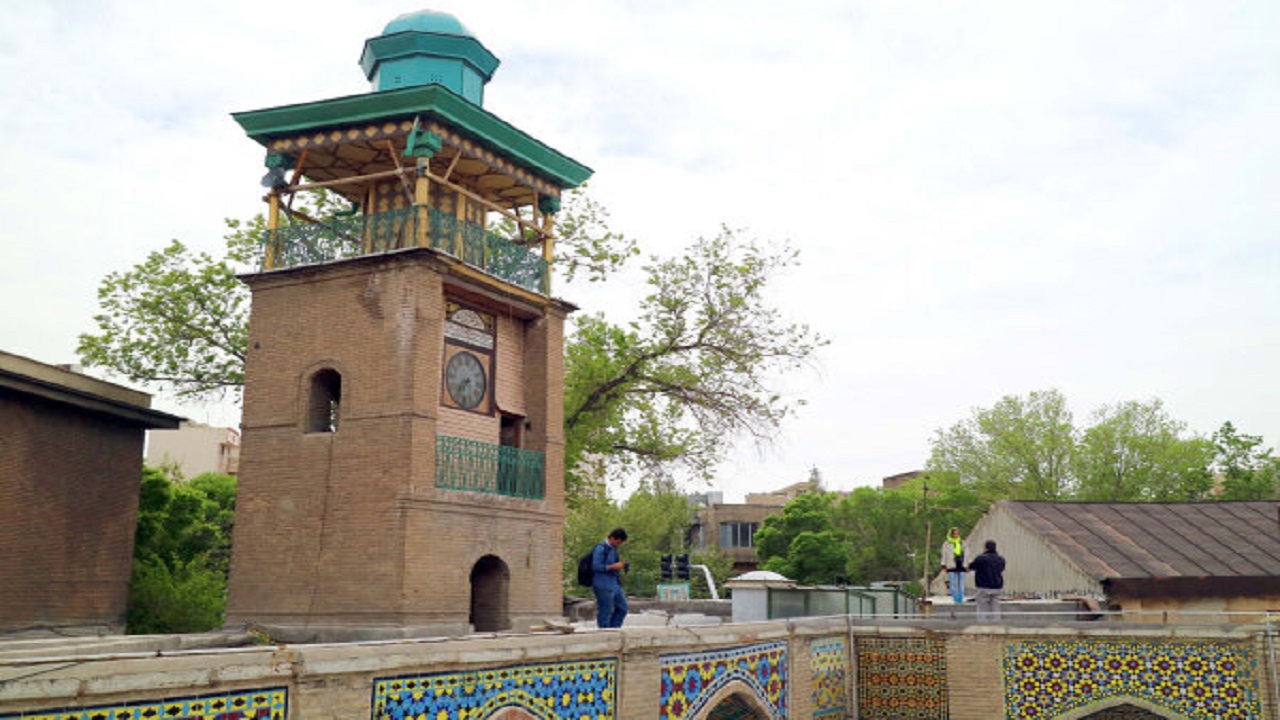 آغاز مرمت مسجد و ساعت تاریخی مشیرالسلطنه تا یک ماه آینده