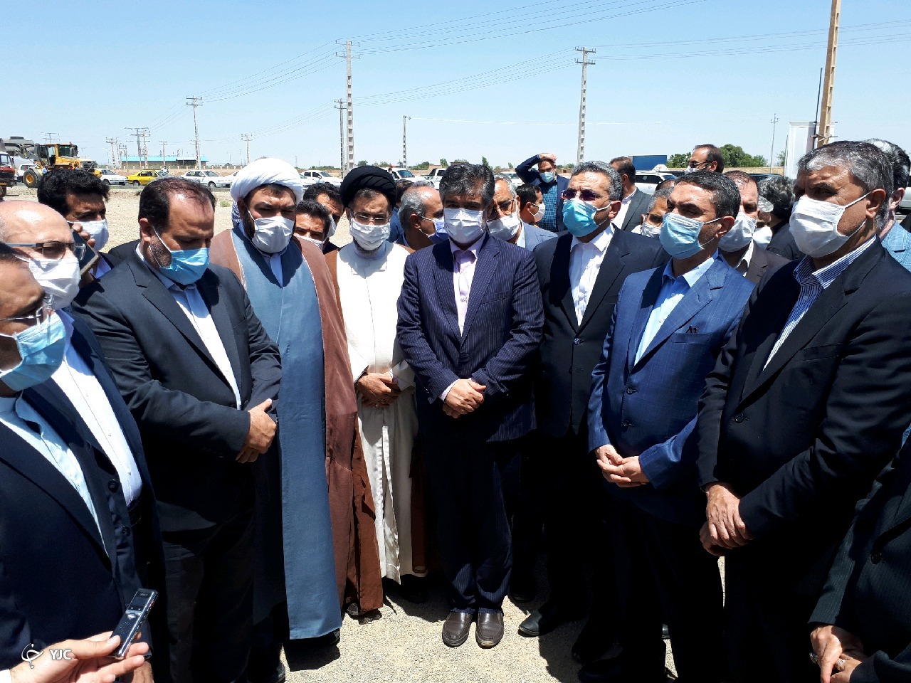 آغاز ساخت ۸۰۰ واحد مسکونی اقدام ملی در ساوه با حضور وزیر راه