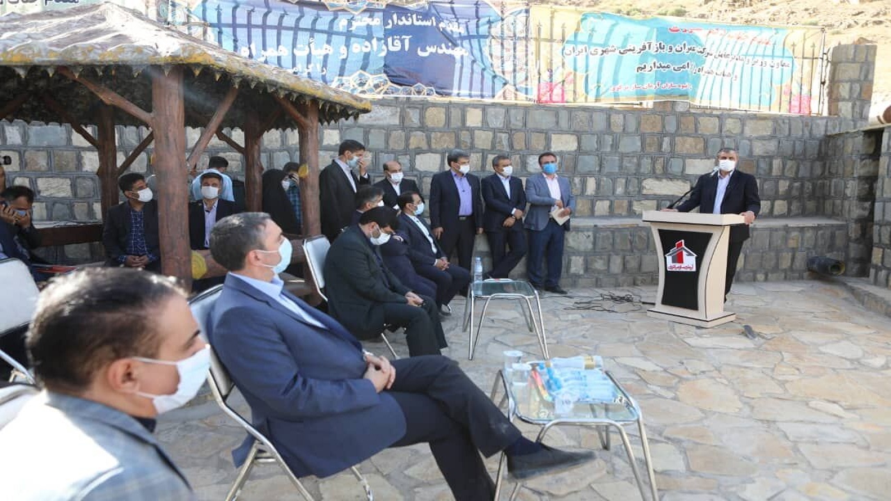 اسلامی:دولت به دنبال جریان پایدار تولید و عرضه مسکن است/درباره مسکن خبرنگاران مشغول مذاکره با وزارت ارشاد هستیم