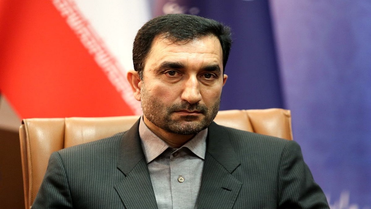خبرنگار می‏داند که آن کس که آگاه‏تر است، مسؤولیت ارزشمند در عرصه آگاهی دارد