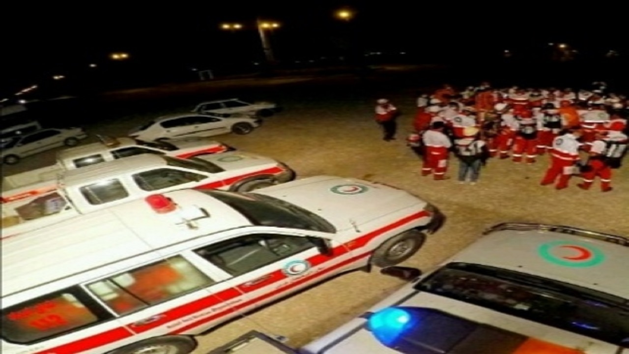 آماده باش ۶ تیم امدادی در مناطق زلزله