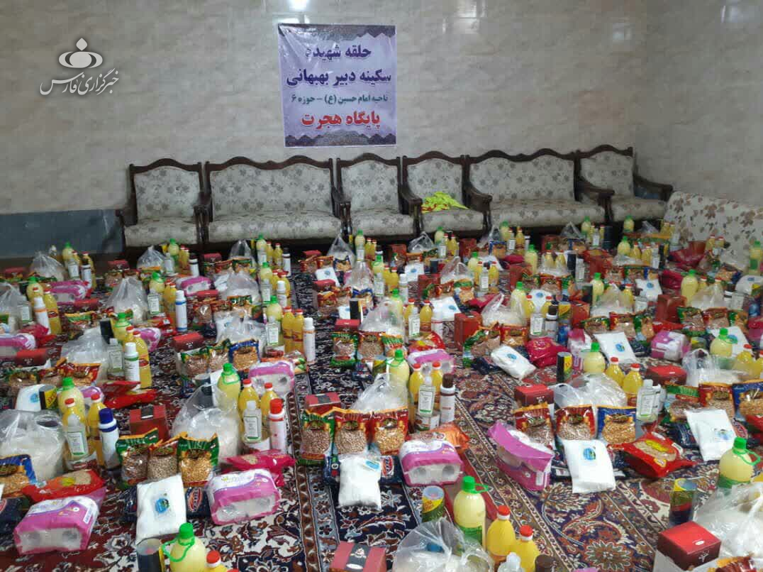 سنگ تمام بانوی جهادگر در جنگ کرونا/ خواهران با اقتدار به میدان جهاد بیایید سنگ تمام بانوی جهادگر در جنگ کرونا/ خواهران با اقتدار به میدان جهاد بیایید