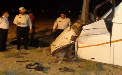 برخورد مرگبار اتوبوس مسافربری با کامیون در محور قم_کاشان