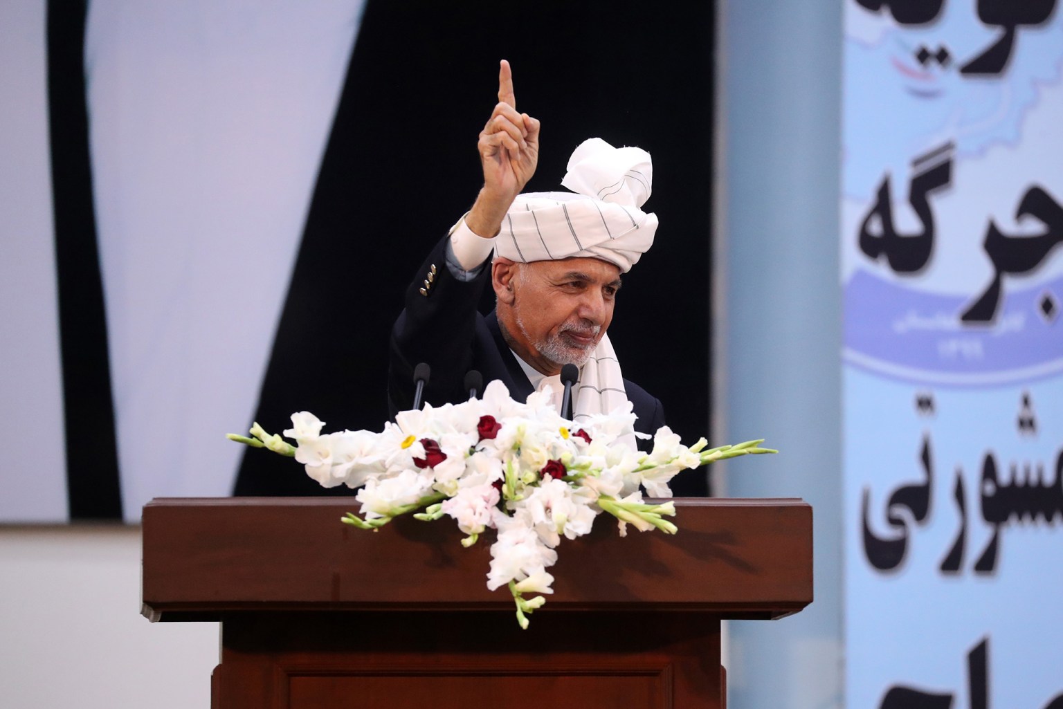 اشرف غنی: امروز حکم آزادی زندانیان طالبان را امضا می کنم