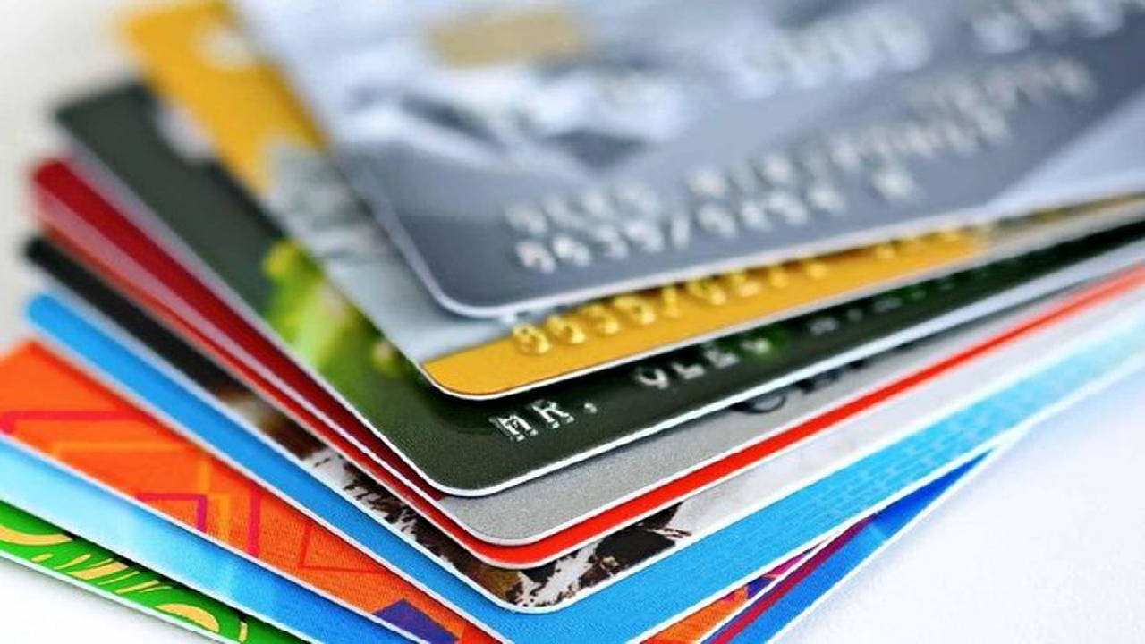 کلاهبرداران اینترنتی در کمین کارت‌ های بانکی