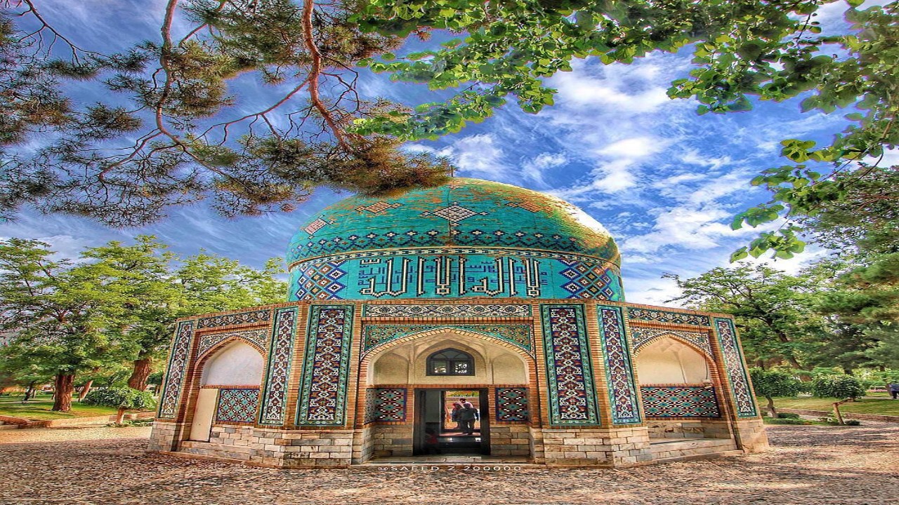 فارابی و عطار دو شخصیت منتخب سازمان جهانی یونسکو برای برگزاری دوسالانه
