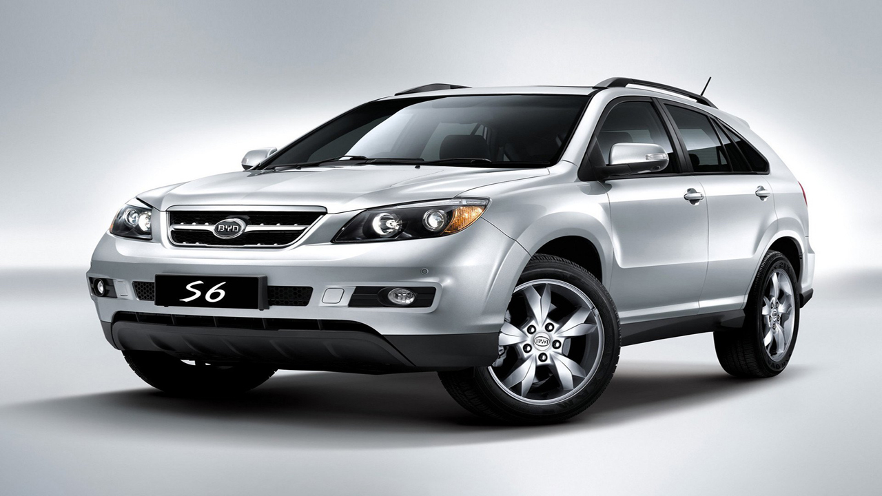 مقایسه خودروی BYD S۶ و بورگوارد BX۷