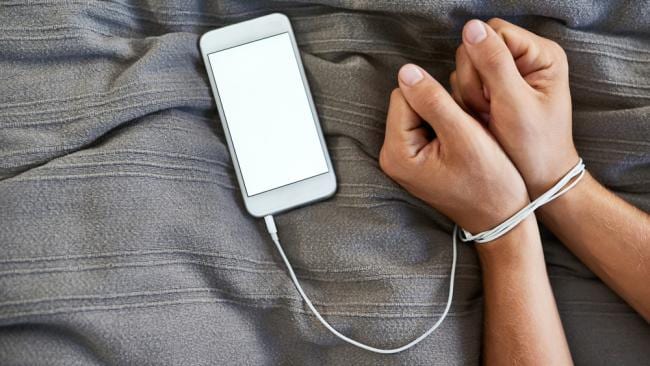 اختلال نوموفوبیا و اعتیاد به تلفن همراه