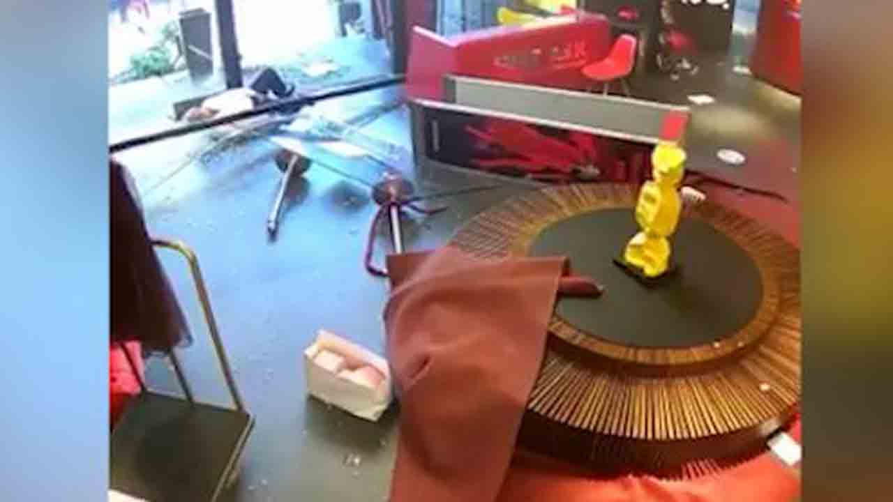 لحظه انفجار مهیب بیروت