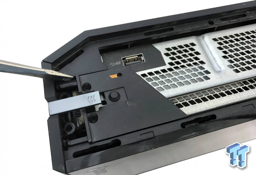 چطور ایکس باکس وان را به حافظه SSD مجهز کنیم؟