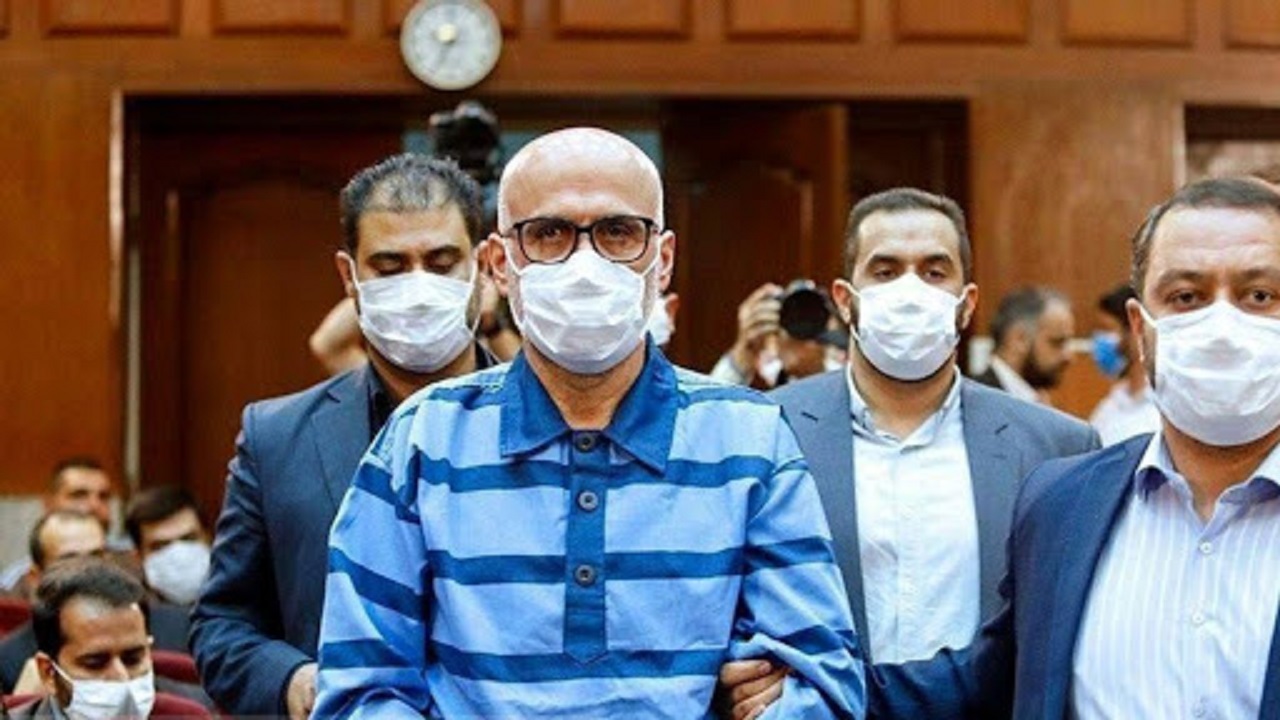 آخرین دفاعیات همدستان اکبر طبری در دادگاه؛ سرنوشت نامعلوم رفاقت های بو گرفته