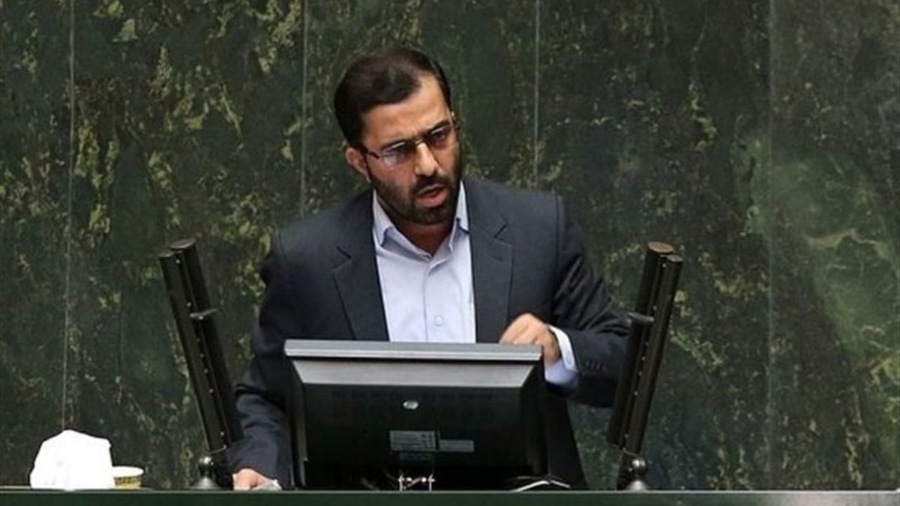 مدرس خیابانی باید در جایگاه پاسخگو باشد نه اخذ رأی اعتماد