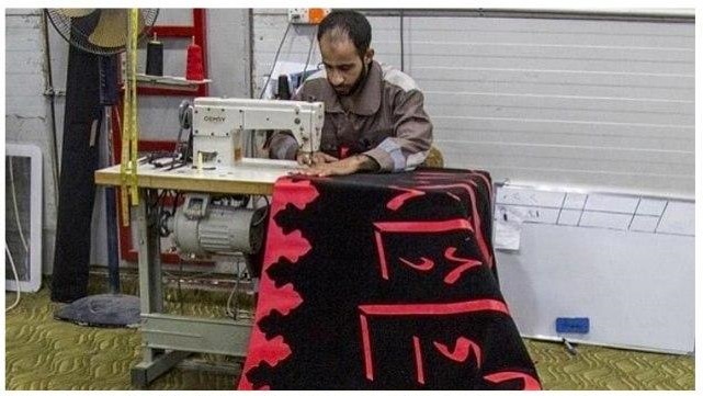 پرچم جدید گنبد حرم امام حسین (ع) آماده نصب است