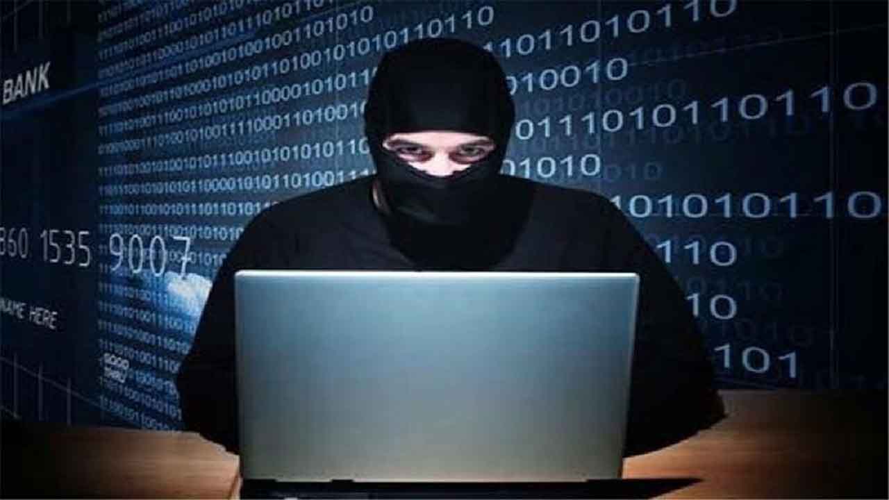 سارق اینترنتی در دام پلیس فتا مازندران