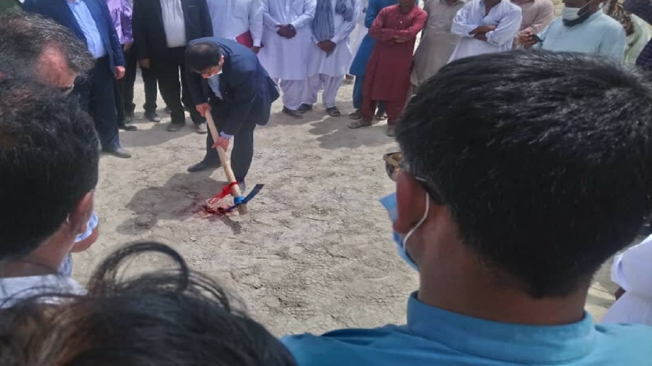 بندخاکی عورکی چابهار با اعتبار ۱۰۳ میلیارد تومان کلنگ‌زنی شد
