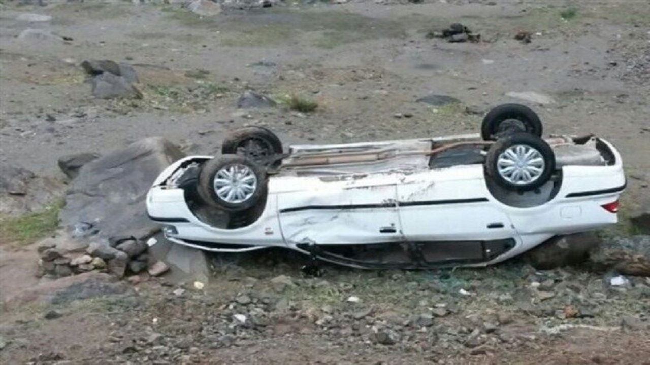 مجروح شدن ۵ نفر بر اثر واژگونی سواری سمند
