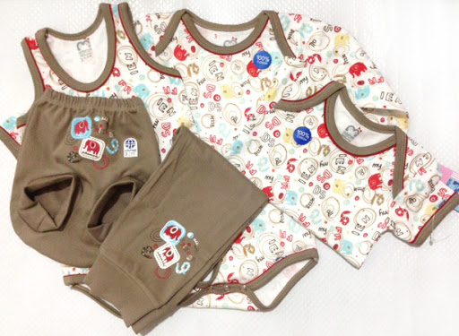 انواع لباس نوزاد را چند بخریم؟