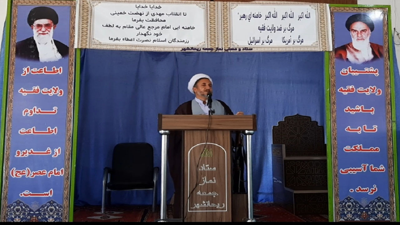 مسلمانان مبلغ فرهنگ حسینی شوند