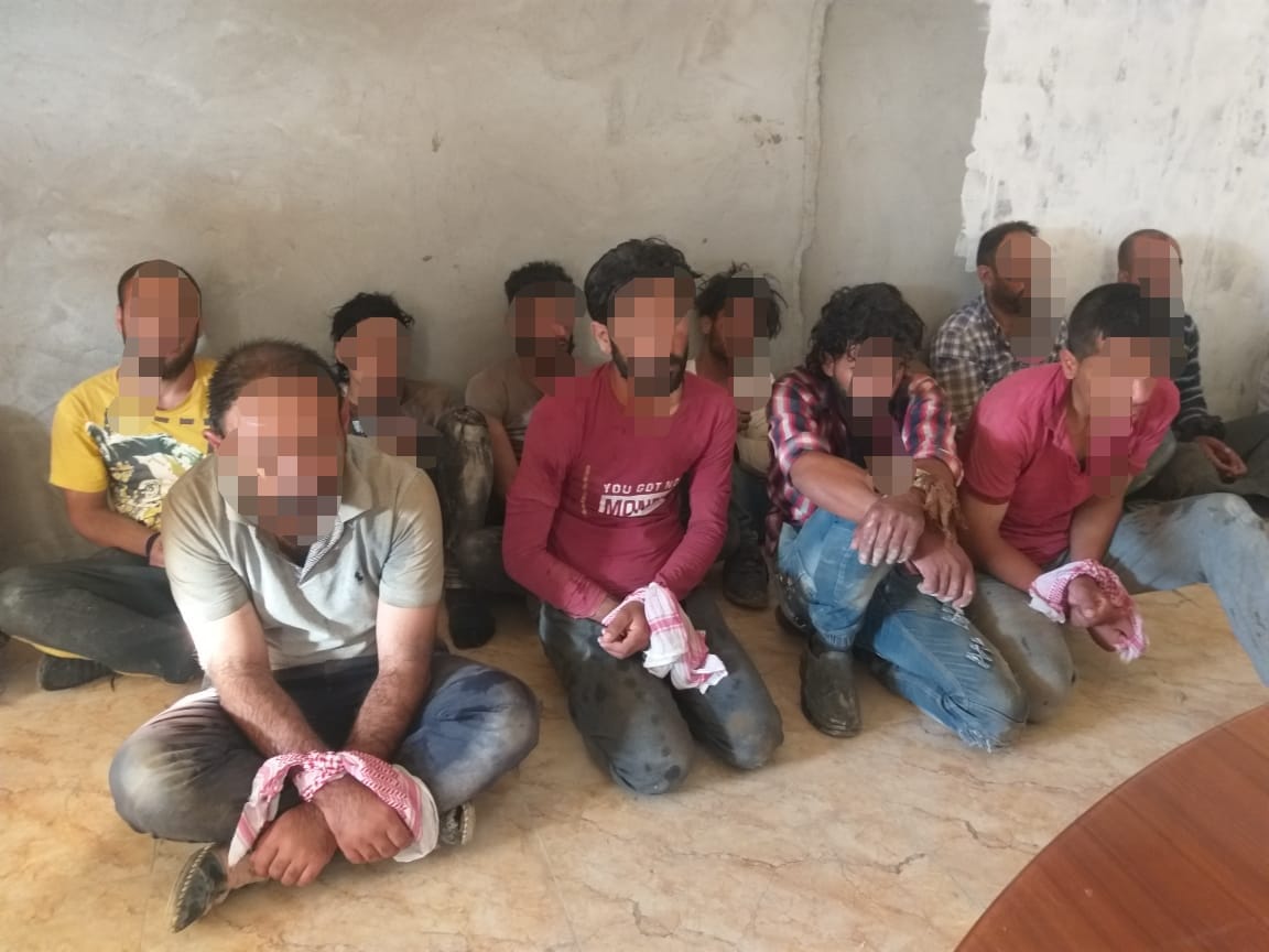 دستگیری ۳۱ فرد سوری حامل مواد منفجره هنگام ورود غیرقانونی به عراق + تصاویر