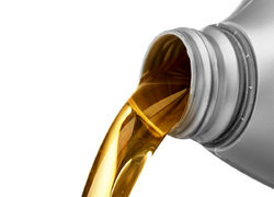کشف ۶ هزار لیتر روغن موتور قاچاق در میانه