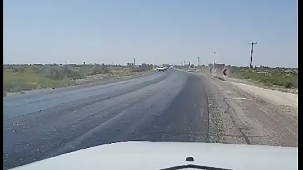 دشواری تردد از جاده زابل به زهک + فیلم