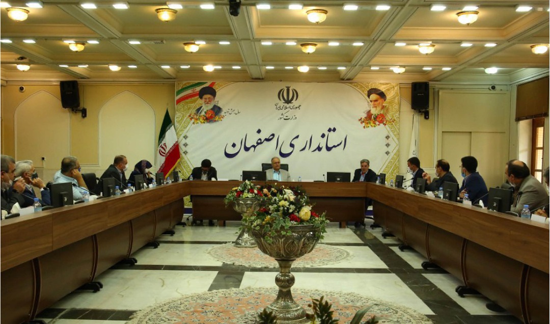 هر مرکز علمی و کاربردی یک مدرسه کسب و کار دایر کند