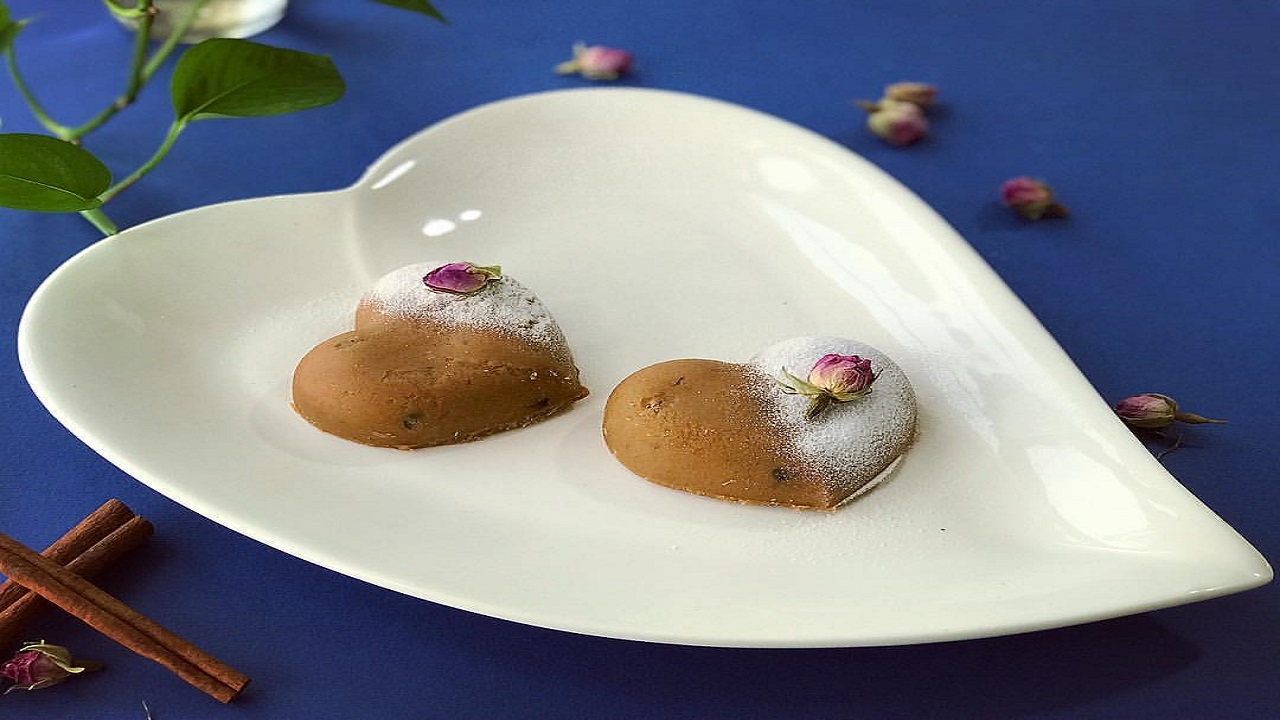 طرز تهیه رنگینک رول و رنگینک قالبی مجلسی با خرما