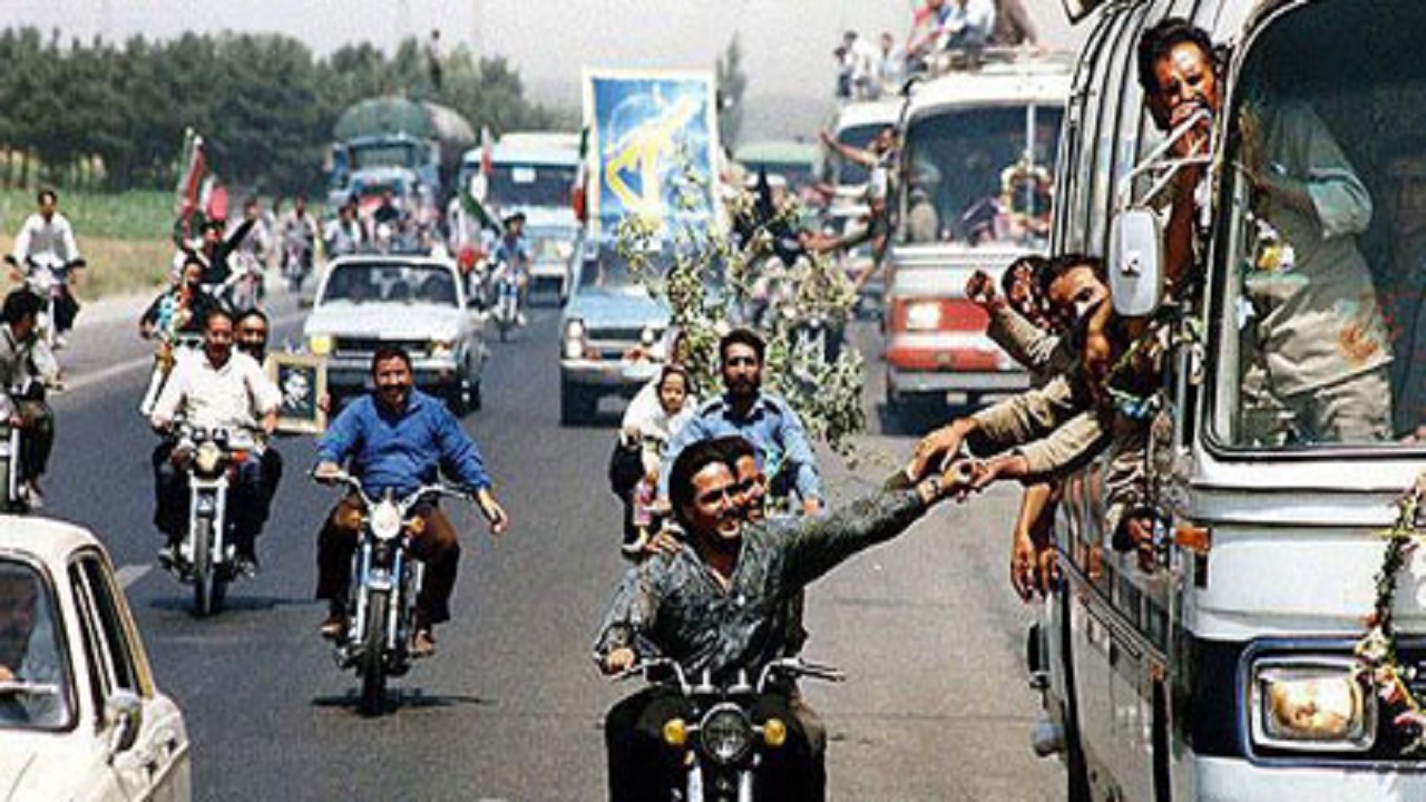 آزادگان در طول جنگ تحمیلی، پیام آوران انقلاب بودند