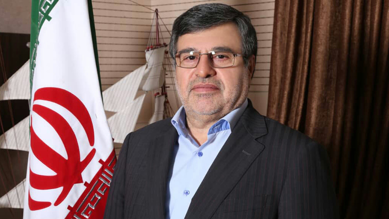 آزادگان سرافراز دوران دفاع مقدس سند افتخار ملت ایران هستند