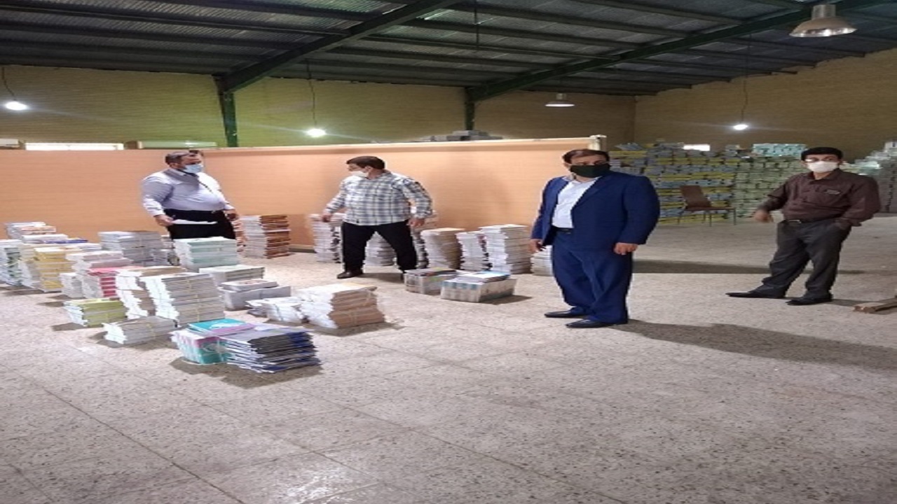 تسهیل دسترسی دانش آموزان به کتب درسی در اهواز