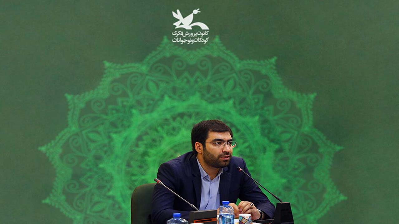 حامد رهنما دبیر جایزه سپاس کانون شد