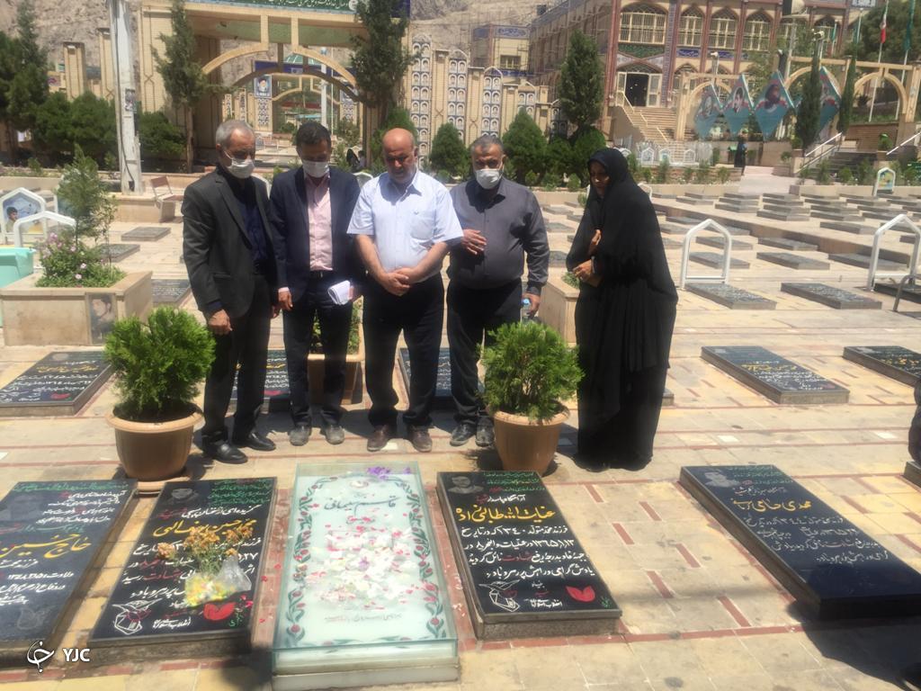 حضور مسئولان فدراسیون فوتبال بر سر مزار سردار دل&zwnj;ها