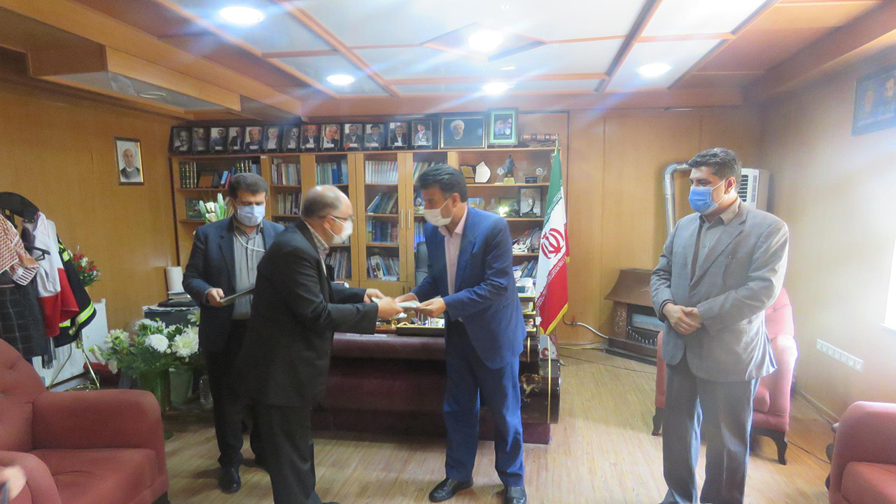 دیدار فرماندار مهاباد با تعدادی از آزادگان جنگ تحمیلی