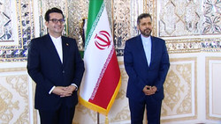 بدون تعارف با فرمانده ای که در شب تاسوعا به علمدار رسید + فیلم