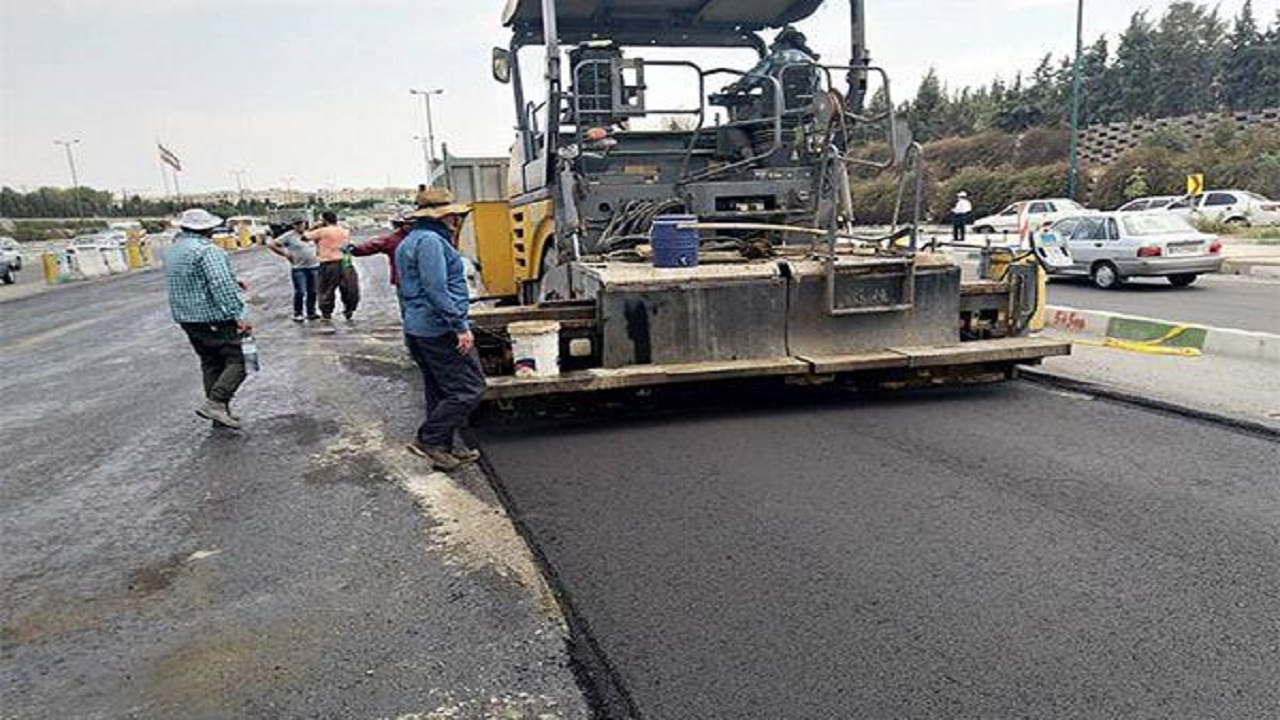 پیشرفت ۴۸ درصدی عملیات بهسازی مسیر‌های کندروی بزرگراه آزادگان