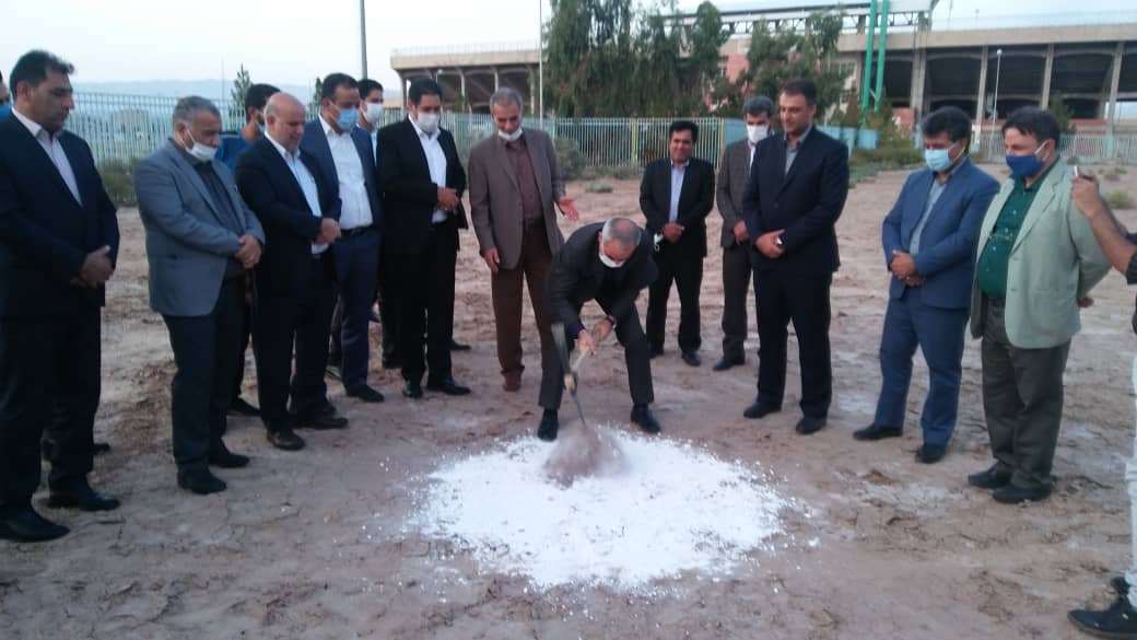 کلنگ احداث ساختمان هیئت فوتبال کرمان بر زمین زده شد